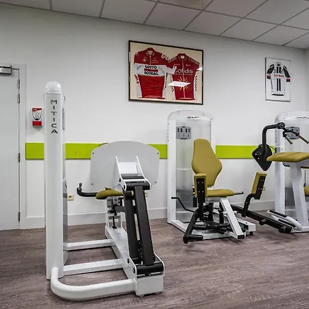 Velotel Отель