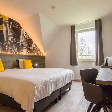 Velotel Hotel