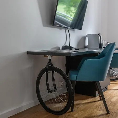 Velotel Отель 4*